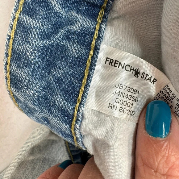 French Star Jeans Womens 9 Light Blue Girlfriend Fit High Rise Distressed NWT - Picture 4 of 12
